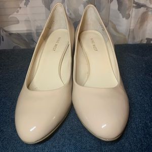 NINE WEST heals size 8 woman’s